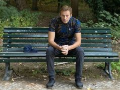 Алексей Навальный после выписки из 