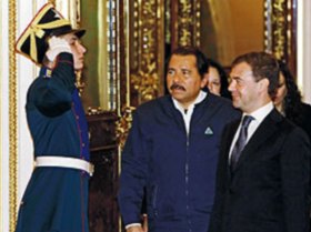 Ортега и Медведев, фото Итар-Тасс